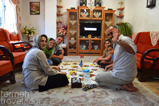 The hospitality of Iranian-Termeh Travel