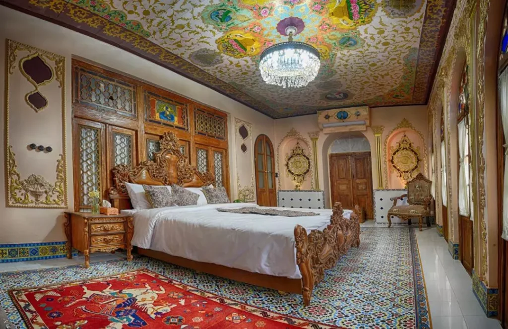 Panjdari Hotel Room