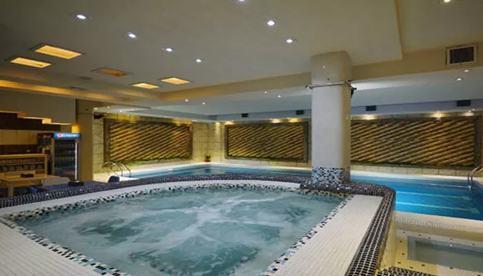 Elysee Hotel Shiraz Pool