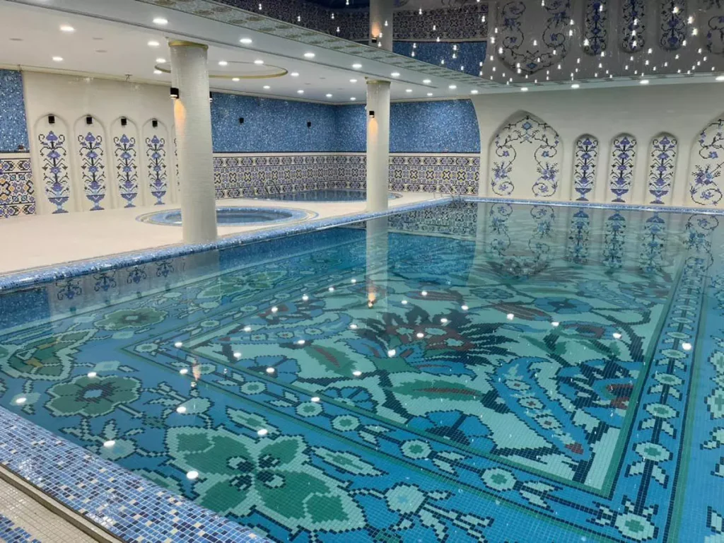 Chaharbagh Hotel Swimming Pool