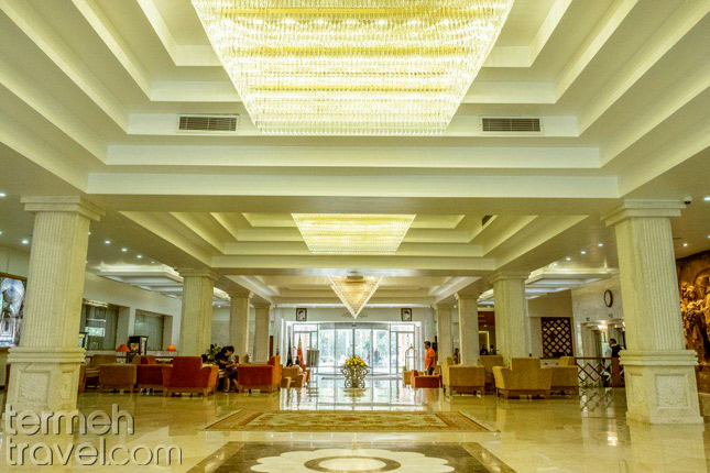 Homa Hotel Shiraz Lobby