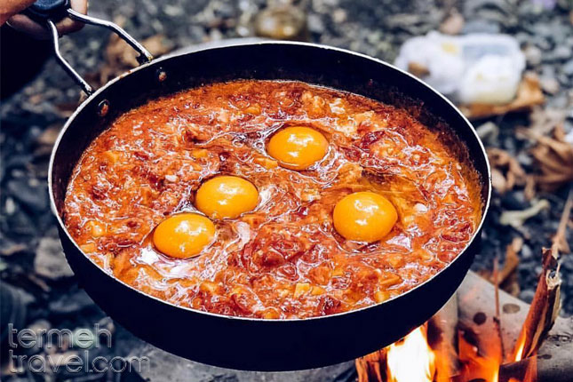 Persian Omelette in a Pan - Termeh Travel