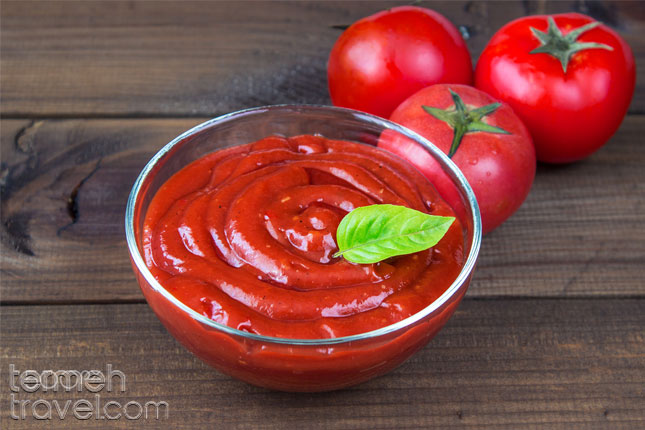 Tomato Paste and Tomatoes - Termeh Travel