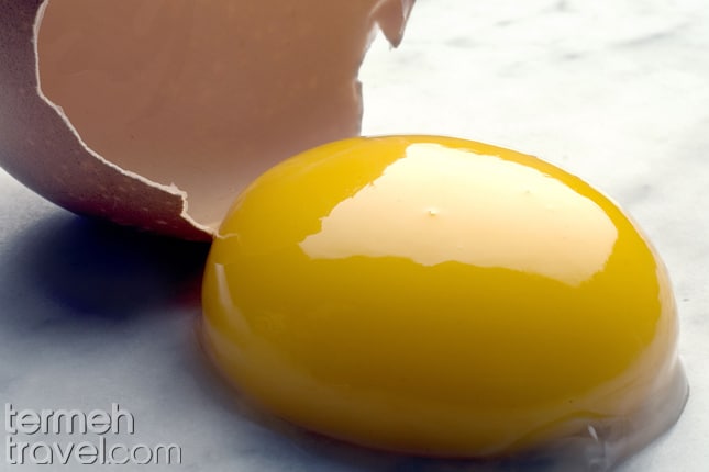 Egg yolk for Persian Ice Cream- Termeh Travel