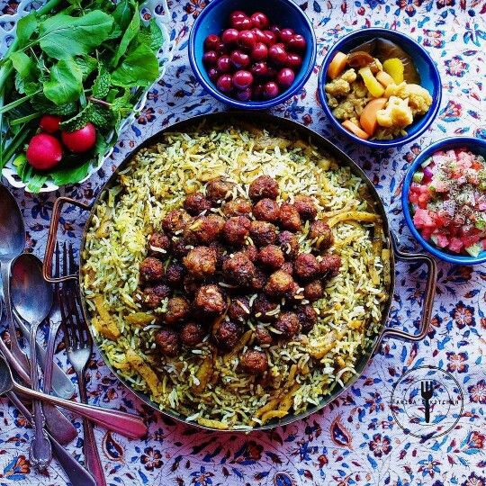 Kalam Polo Shirazi - Cabbage rice and meatballs - Iranian dish